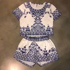 Patterned matching shirt/shorts set